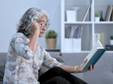 O que os manuais de Terapia Ocupacional dizem sobre o envelhecimento e o ser idoso